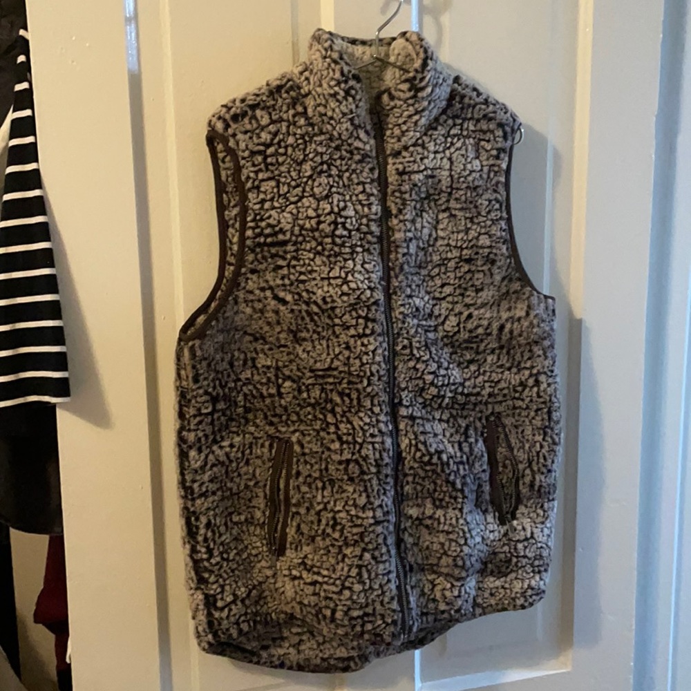 Super soft brown and white Sherpa vest